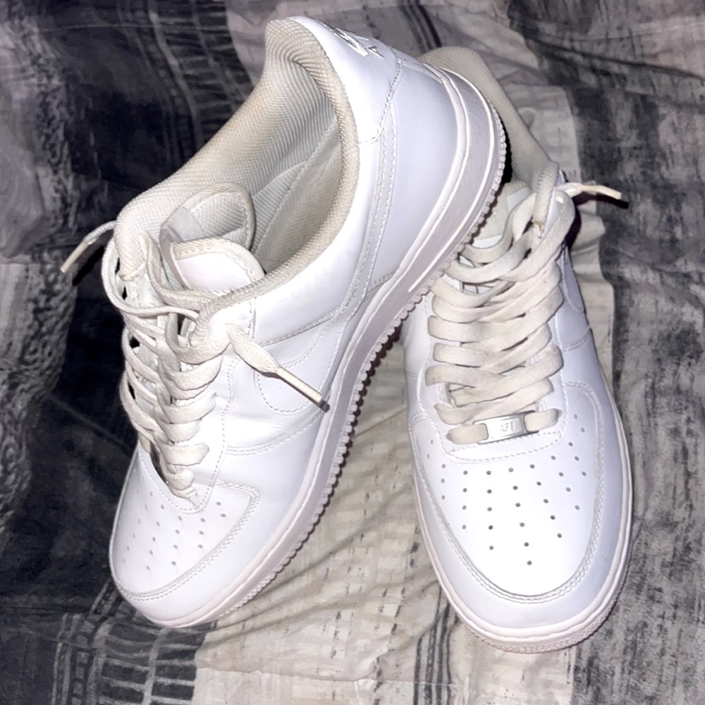 Air Force 1 / All White / LIKE NEW